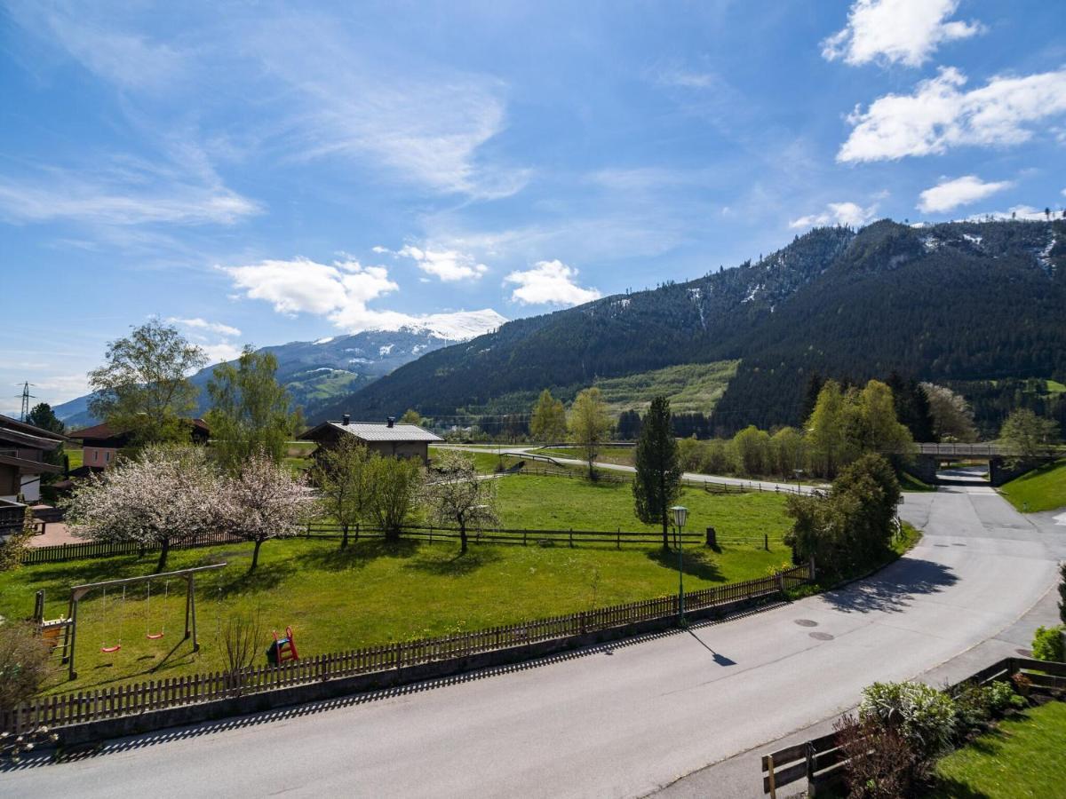 Modern Apartment Near Ski Area In M Hlbach Dorf  외부 사진